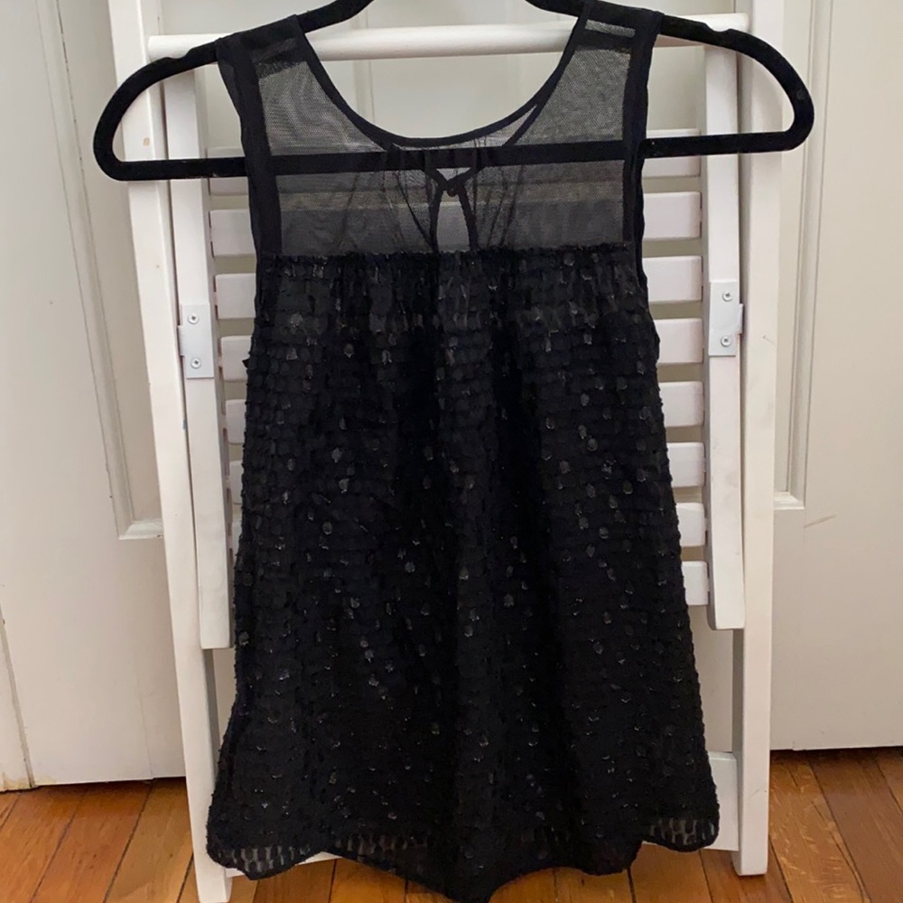 Broadway & Broome Black Iridescent Sleeveless Blouse